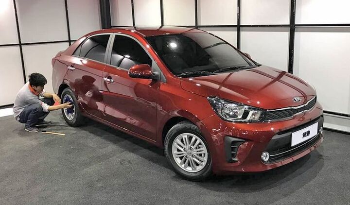 Ô tô Kia siêu rẻ 260 triệu đồng khiến khách Việt phát thèm