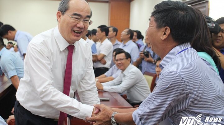 Toàn cảnh trao quyết định ông Nguyễn Thiện Nhân làm Bí thư TP.HCM