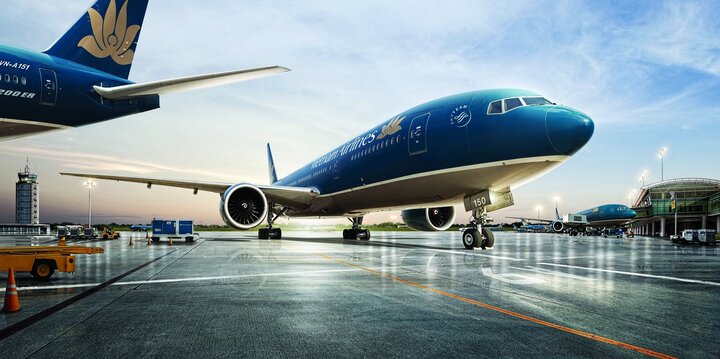 Vietnam Airlines hạ mức lương nhân viên bán hàng