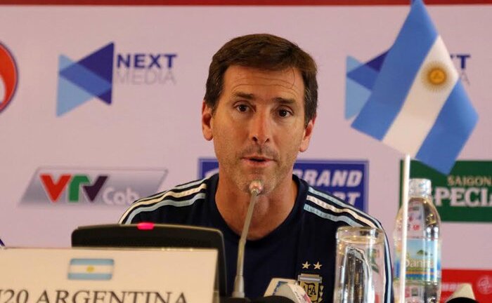 HLV U20 Argentina ấn tượng đặc biệt với cầu thủ nhà bầu Đức