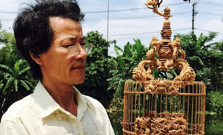 Nghệ nhân xứ Huế điêu khắc lồng chim có giá tới tỷ đồng