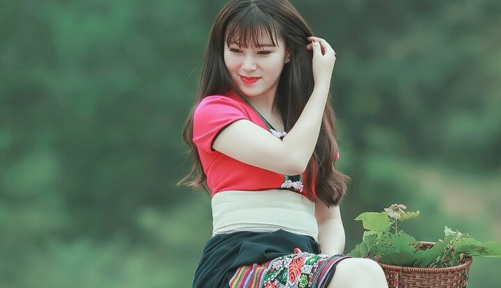 Ảnh kỷ yếu dân tộc Thái rực rỡ của học sinh Thanh Hóa