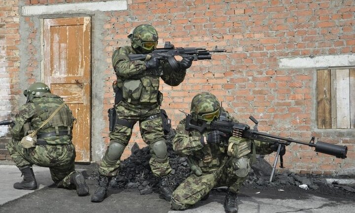 Chiến thuật nào giúp 16 đặc nhiệm Nga đánh bật 300 khủng bố?