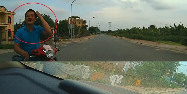 Đi ẩu đâm vào ô tô, người đi xe máy cười xin lỗi