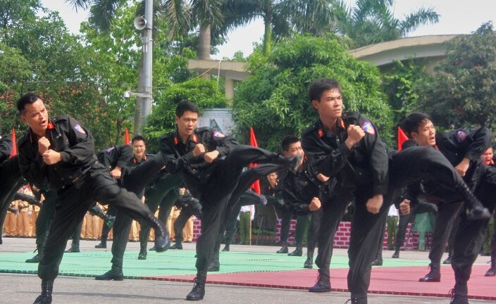 Màn biểu diễn võ thuật khó rời mắt của sinh viên Học viện Cảnh sát