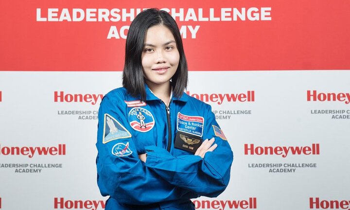 Nữ sinh Việt Nam được tham gia huấn luyện tại trung tâm vũ trụ Hoa Kỳ