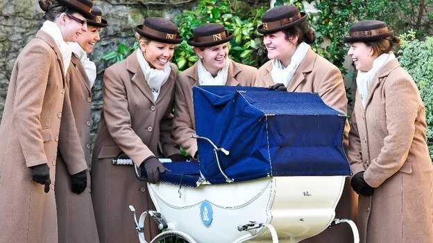 Vú em tại Anh được đào tạo kỹ năng chống khủng bố