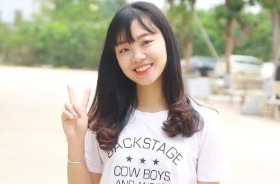 Thủ khoa ĐH Kiểm sát xinh xắn chia sẻ cách kiếm điểm cao môn Văn