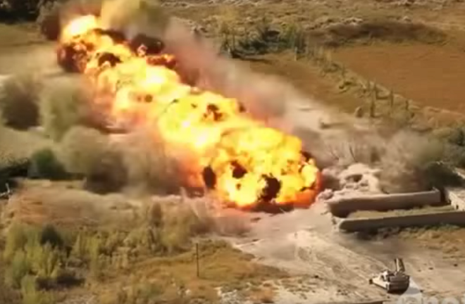 Xem sức mạnh huỷ diệt của xe phá mìn Nga ở Syria