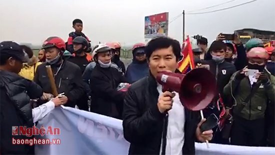 'Bà con giáo dân tràn ra đường là nạn nhân của những chiêu trò kích động'