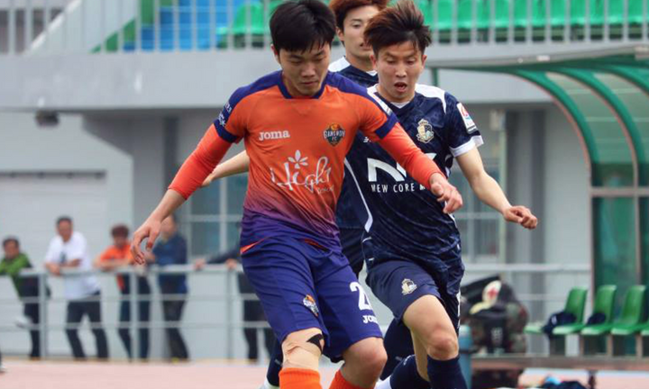 17h hôm nay, Xuân Trường đá chính ở Gangwon