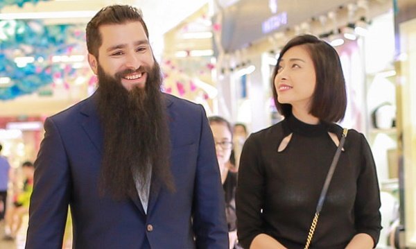 Rộ tin đồn yêu Ngô Thanh Vân, đạo diễn 'Kong: Skull Island' lần đầu lên tiếng