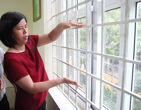 Bé gái 2 tuổi rơi từ tầng 2 trường mầm non xuống đất: Thông tin mới nhất