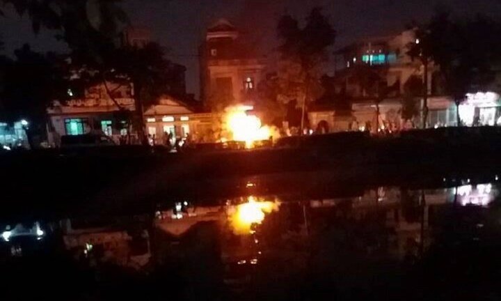 Người đàn ông bốc cháy như ngọn đuốc sống ở Huế