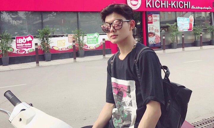 Hot boy ĐH Văn hóa - Nghệ thuật Quân đội gây sốt khi cover ngọt lịm ‘Người về thăm quê’