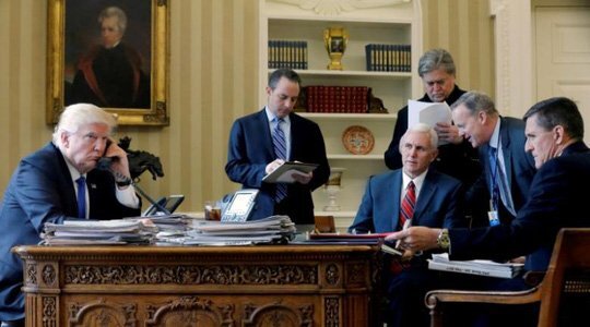 Nhóm tranh cử của ông Trump bí mật liên lạc với Nga 18 lần