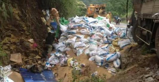 Mang công nông đến hôi của sau tai nạn chết người: Nhân chứng sống duy nhất nói gì?