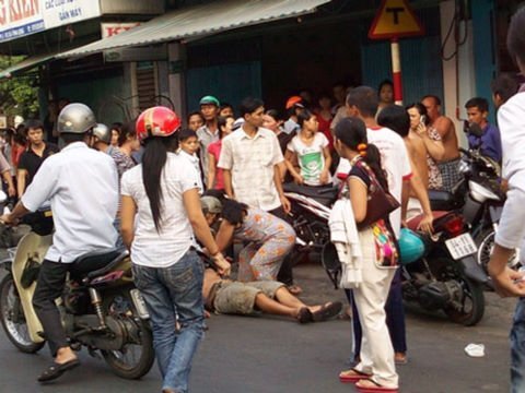 Mâu thuẫn cá nhân, hai người đàn ông chém nhau khiến 1 người chết, 1 người bị thương nặng