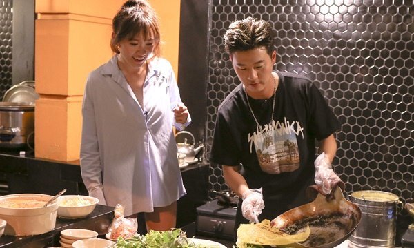 Hari Won thi đổ bánh xèo cùng rapper Hàn Quốc Basick