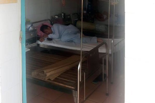 Điều dưỡng tự nhận chữa được bệnh lao, khiến bệnh nhân ‘tiền mất tật mang’