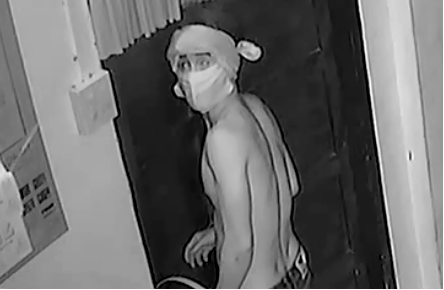 Tên trộm chuyên nhìn lén phụ nữ tắm đã tái xuất ở Bình Thuận