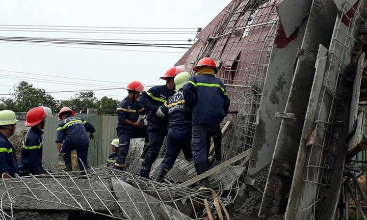 Sập công trình xây dựng, 7 công nhân nhập viện