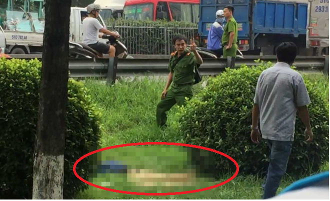 Cô gái trẻ chết bí ẩn trên bãi cỏ ven quốc lộ ở Bình Dương