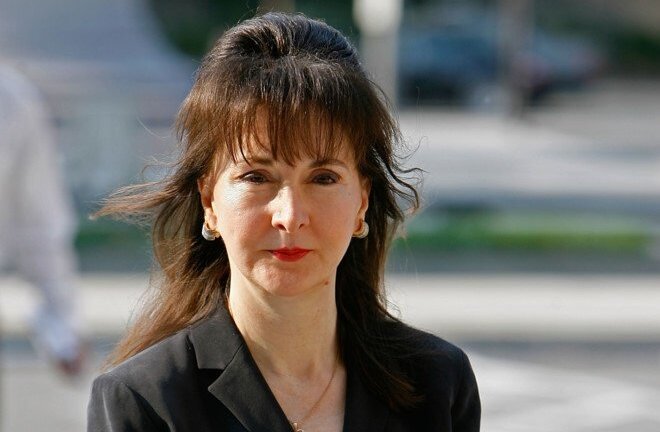 Cuộc đời 'má mì Washington D.C': Tự tử để thoát vòng lao lý