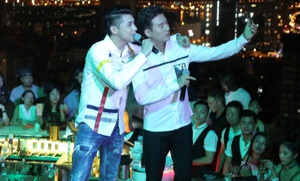 Mặc chứng sợ độ cao, Noo Phước Thịnh và rapper Basick hào hứng hát giữa không trung