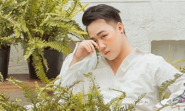 'Thánh mưa' Trung Quân bất ngờ trở lại với bản ballad ‘lụi tim’