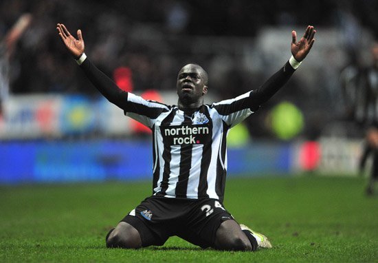 Cheick Tiote đột quỵ chết ở Trung Quốc: Thế giới bóng đá sụt sùi tiếc thương