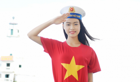 Phùng Bảo Ngọc Vân tiếp bước đàn chị Nguyễn Thị Huyền đến với Trường Sa