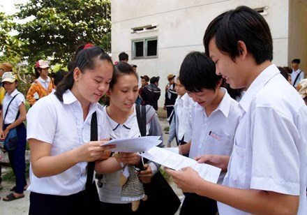 Đề thi lớp 10 chuyên Văn trường chuyên Hà Tĩnh 2017