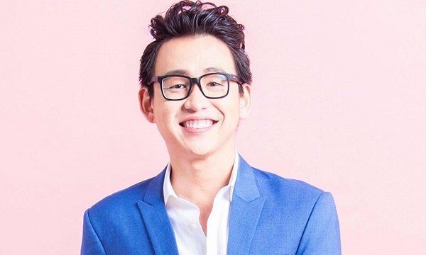 MC Quang Bảo: Dàn chân dài nhảy phản cảm cho con nít xem ở Đầm Sen thật đáng xấu hổ