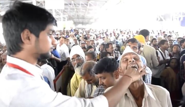 Hãi hùng cảnh nuốt cá sống trong 3 năm để chữa hen