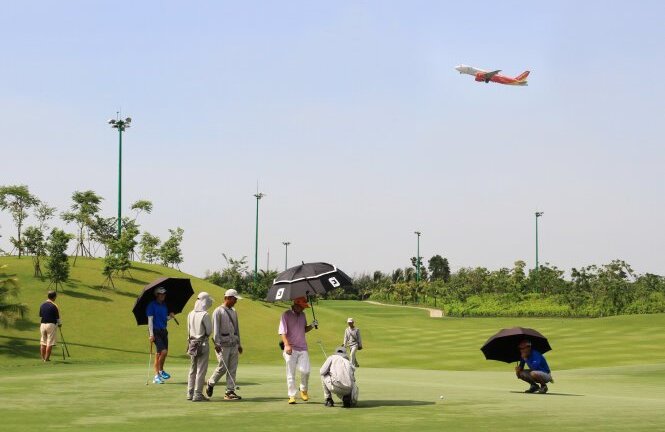 Cận cảnh các công trình trong sân golf cạnh sân bay Tân Sơn Nhất