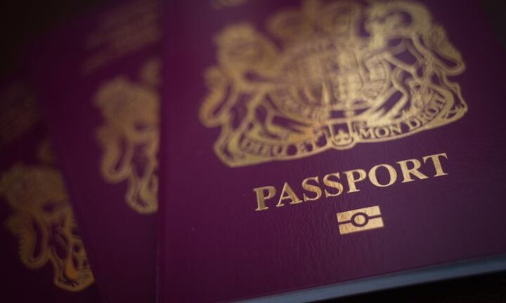 Tấm hộ chiếu siêu đặc biệt, cả thế giới chỉ 3 người sở hữu