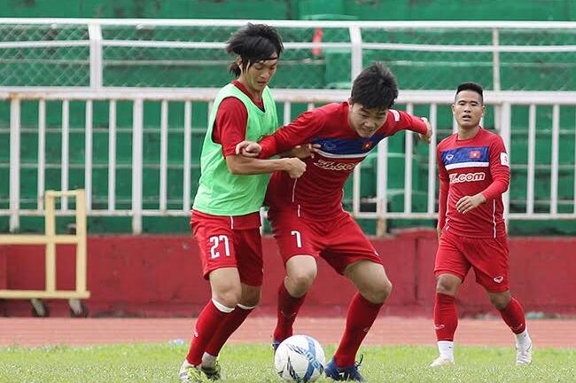 Việt Nam vs Jordan: Hữu Thắng dùng Huy Hùng hỗ trợ Tuấn Anh-Xuân Trường?