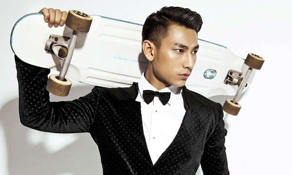 Fan ‘đứng ngồi không yên’ với sách ảnh đẹp mắt của Isaac