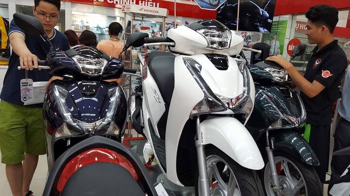 Giá xe máy Honda đang rơi tự do