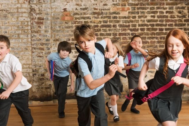 Học sinh ở Anh chạy gần 2km/ngày để nâng cao sức khỏe