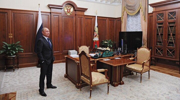 Tổng thống Putin lần đầu hé lộ căn phòng bí mật trong điện Kremlin