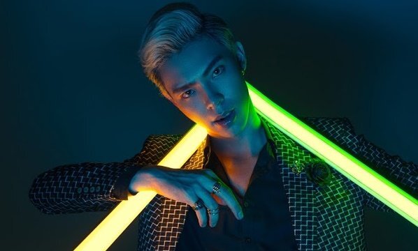 Vừa ‘ghen’ với Min chưa lâu, Erik ‘lột xác’ mạnh mẽ đầy nam tính