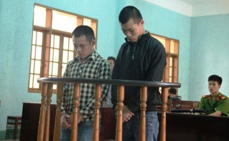 Chê thịt heo nhiều mỡ, một người đàn ông bị đánh chết