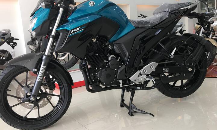 Mẫu naked bike 'rẻ giật mình' Yamaha FZ 25 bất ngờ xuất hiện tại Việt Nam, giá bán hơn 60 triệu đồng