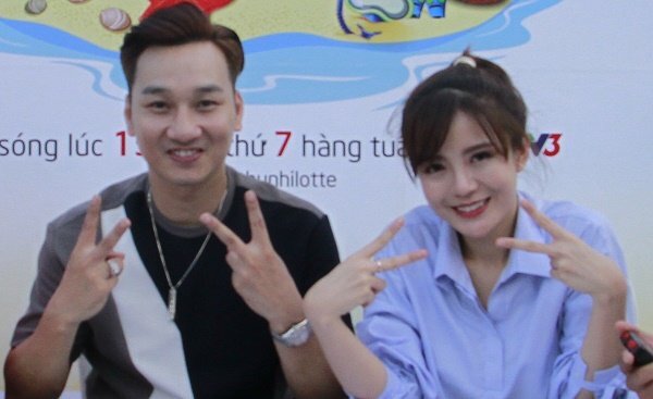 Hot girl Tú Linh tái ngộ khán giả sau khi kết hôn