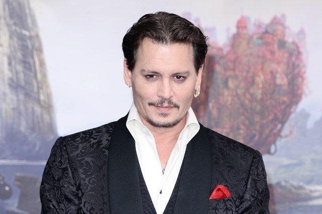 Trò đùa gây tranh cãi của 'cướp biển' Johnny Depp với Tổng thống Donald Trump
