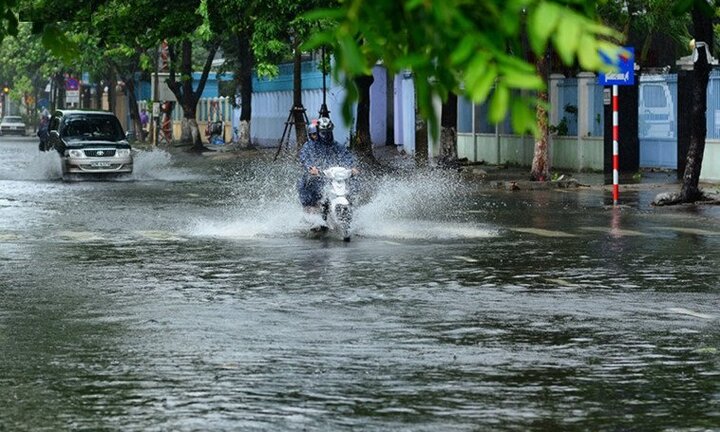 Dự báo thời tiết hôm nay 26/6/2017: Miền Bắc mưa dông suốt 3 ngày tới