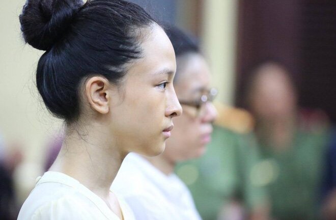 Xét xử Hoa hậu Phương Nga: 'Bức thư thông cung' bằng giấy nilon đã viết gì?