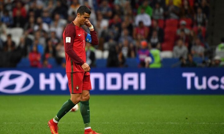 Đón hai con trai mới chào đời, Ronaldo bỏ dở Confederations Cup